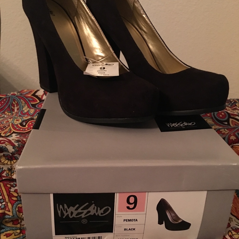 Mossimo Pemota 9 Black Suede Pump